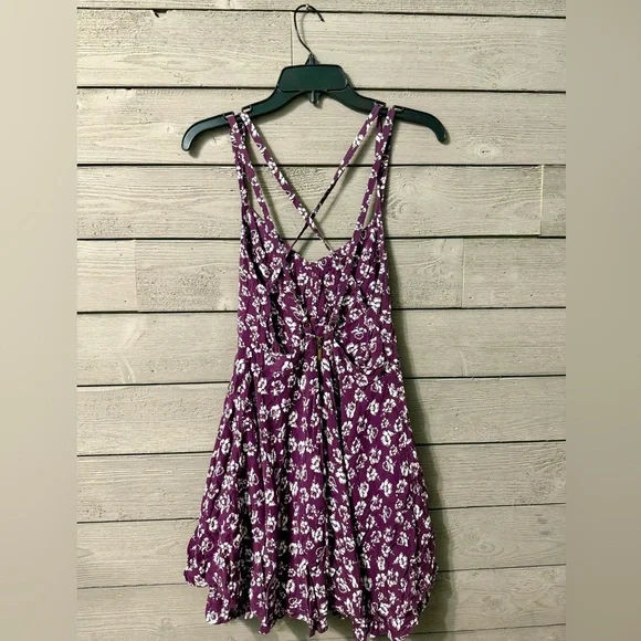 Kimchi Blue Urban Outfitters Purple White Floral Pattern Mini Dress Sz 4 Chic - Picture 6 of 12